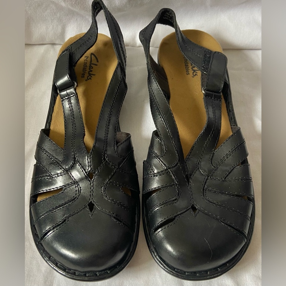 Black Clarks Bendables Ina Charm Leather Sandals 9M Sling back NWOB